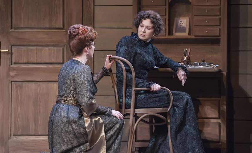 Васса Железнова