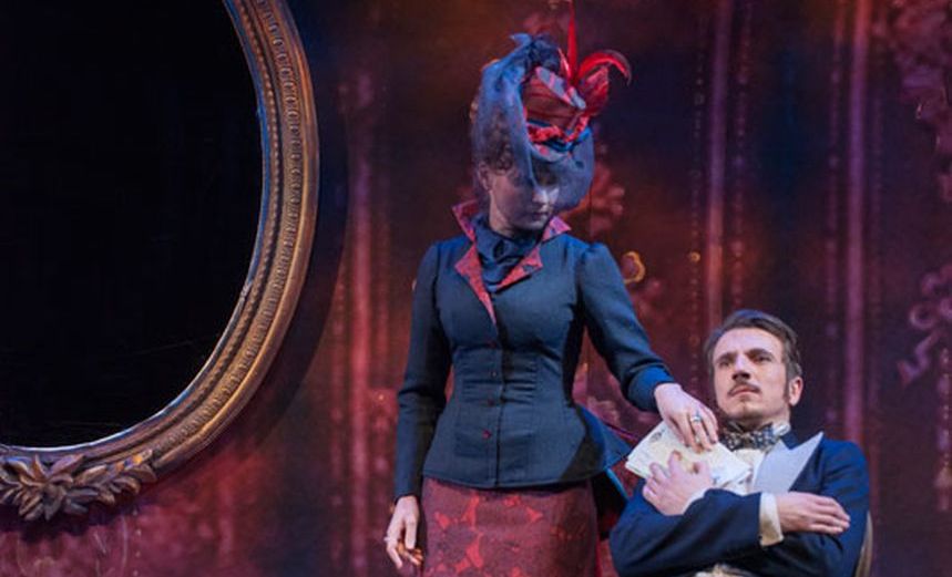 КРАСАВЕЦ МУЖЧИНА