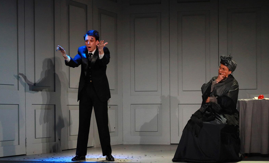 В чужом пиру похмелье