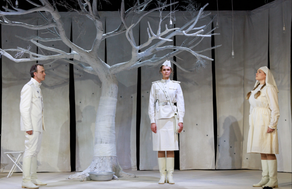 БЕЛАЯ ПАЛАТКА