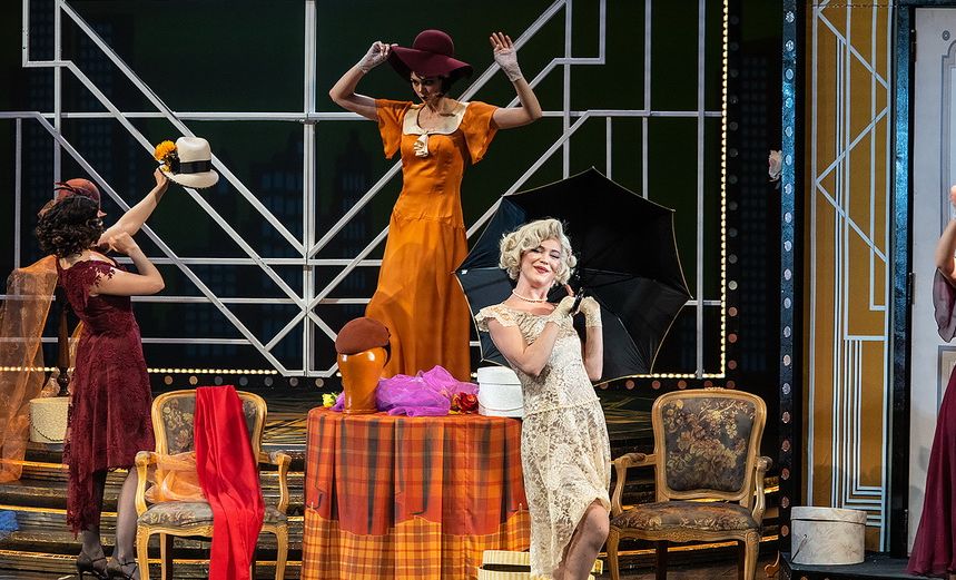 ВСЕГДА ЗОВИТЕ ДОЛЛИ!