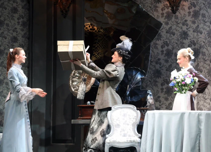 Без вины виноватые