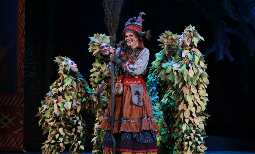 СКАЗКА О БАБЕ-ЯГЕ И ВАСИЛИСЕ-РАБОТНИЦЕ (Два Клена)