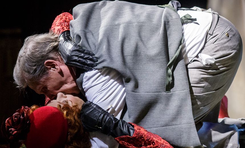 Визит старой дамы