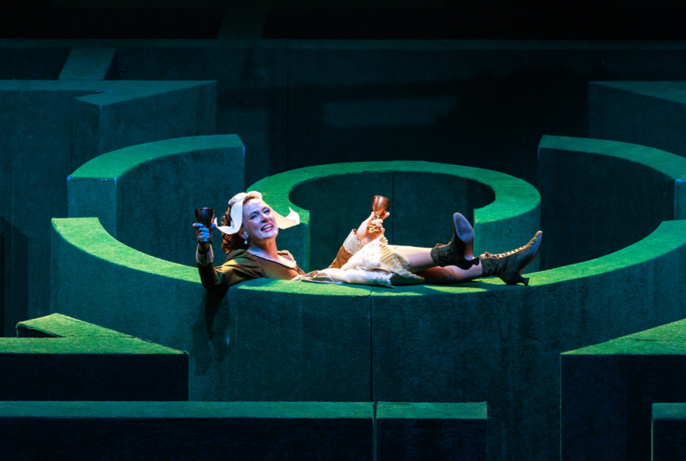 Весьма Остроумная И Превесёлая Комедия О Виндзорских Жёнушках