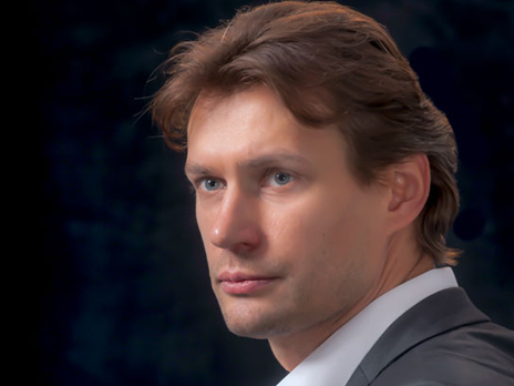 Александр Волков