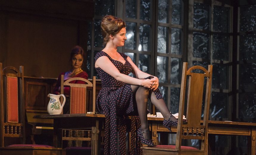 Восемь любящих женщин