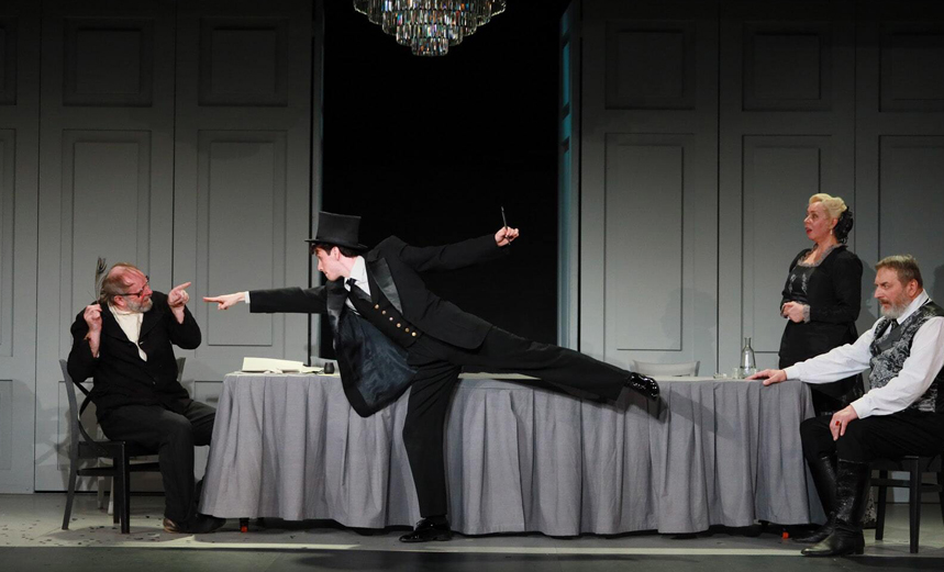 В чужом пиру похмелье