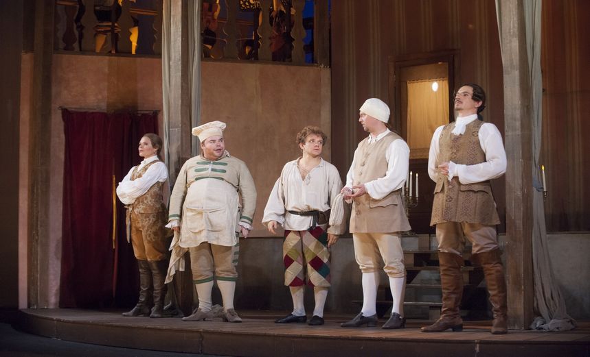 Слуга двух господ