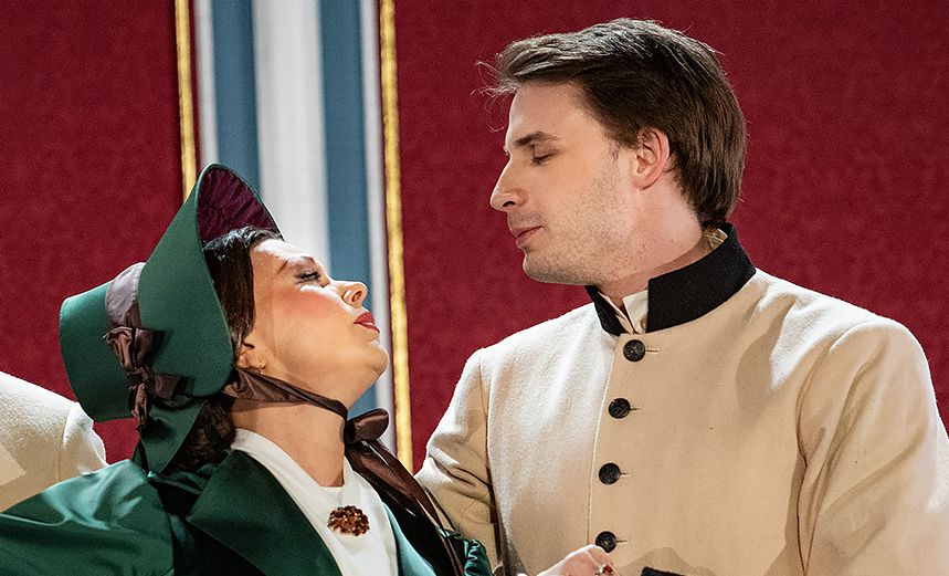 Доходное место