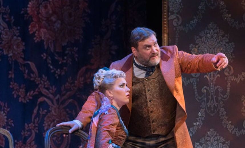 КРАСАВЕЦ МУЖЧИНА