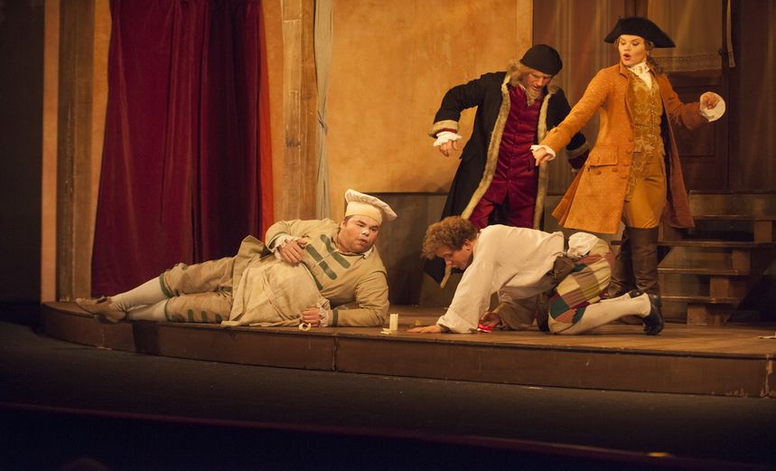 Слуга двух господ