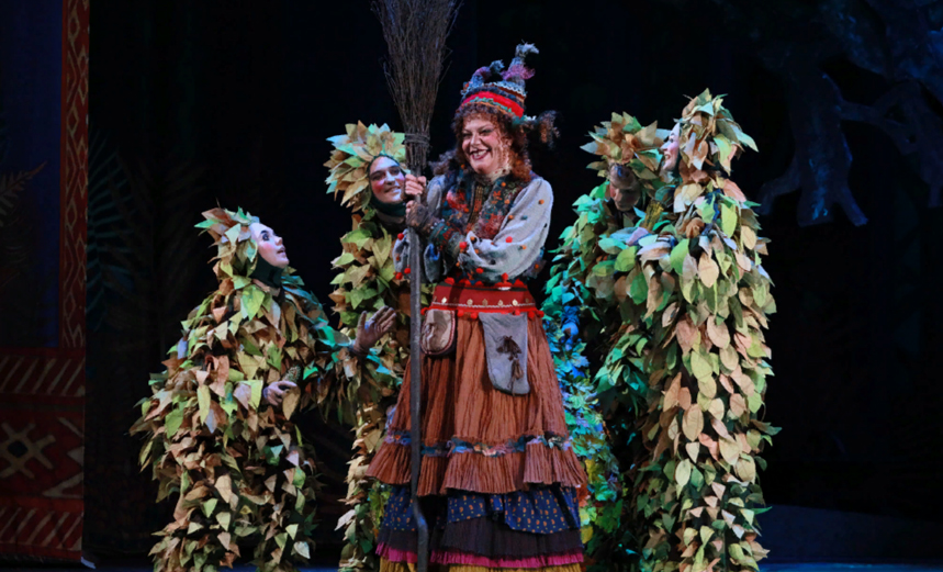 СКАЗКА О БАБЕ-ЯГЕ И ВАСИЛИСЕ-РАБОТНИЦЕ (Два Клена)